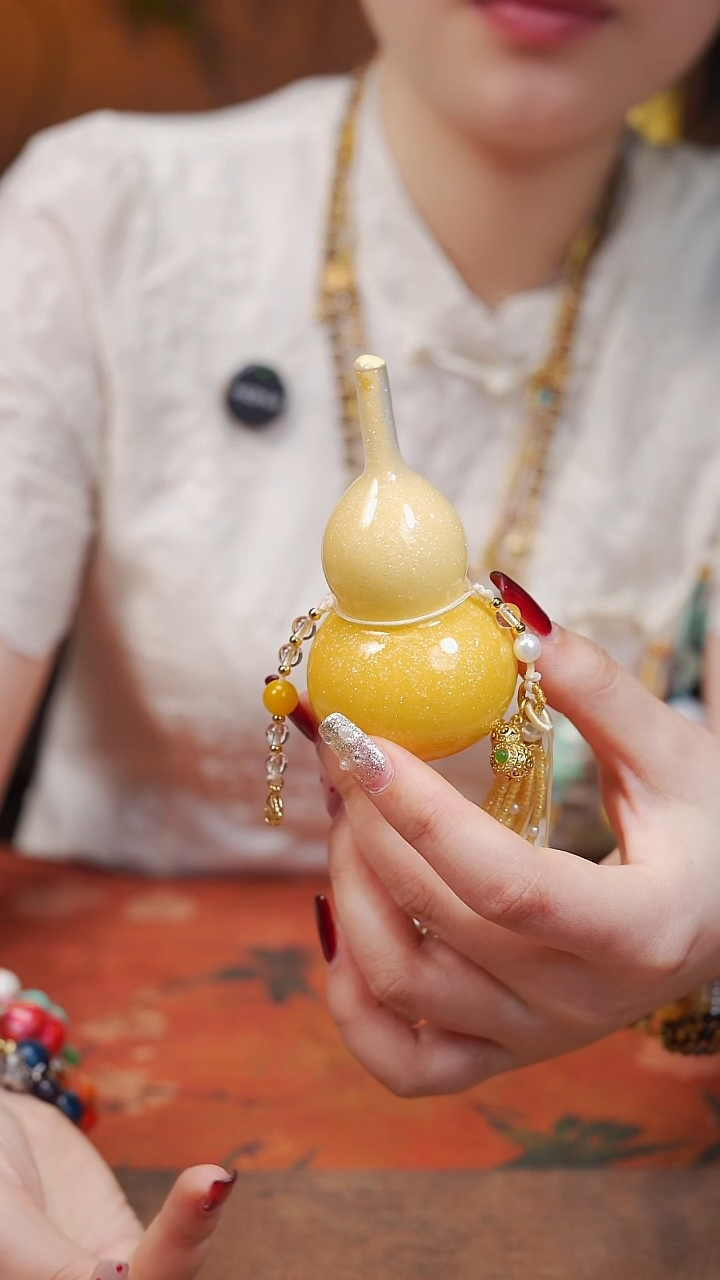 398漆艺工艺小葫芦108