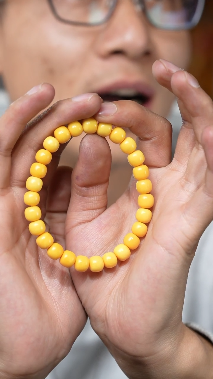 【闪购商品】黄（多样性发货，发其一）