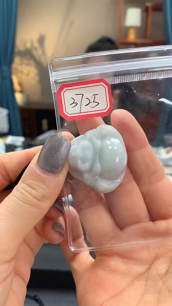 颈饰未镶嵌翡翠佛公 3725