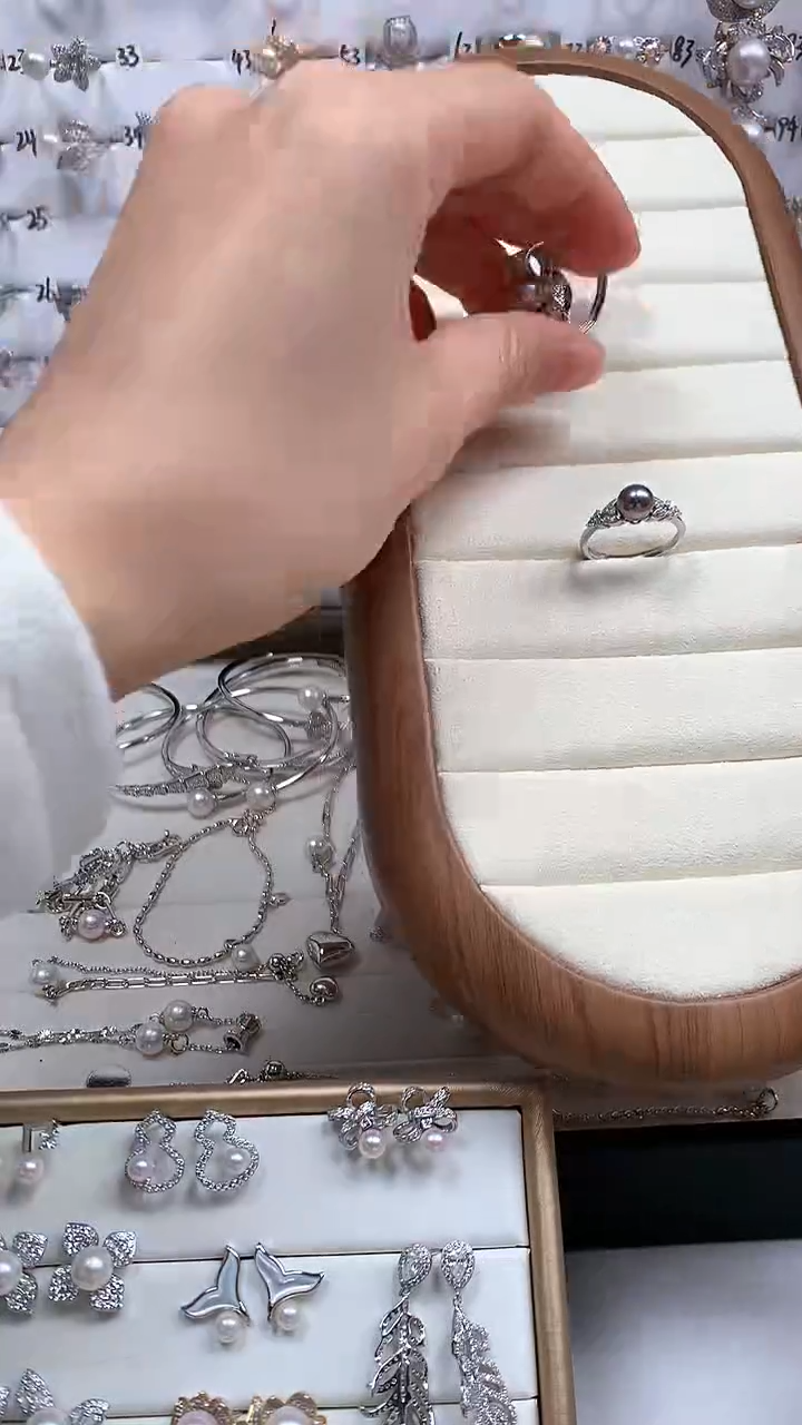 【闪购商品】海水珍珠戒指银S925镶嵌海水珍珠小花戒指