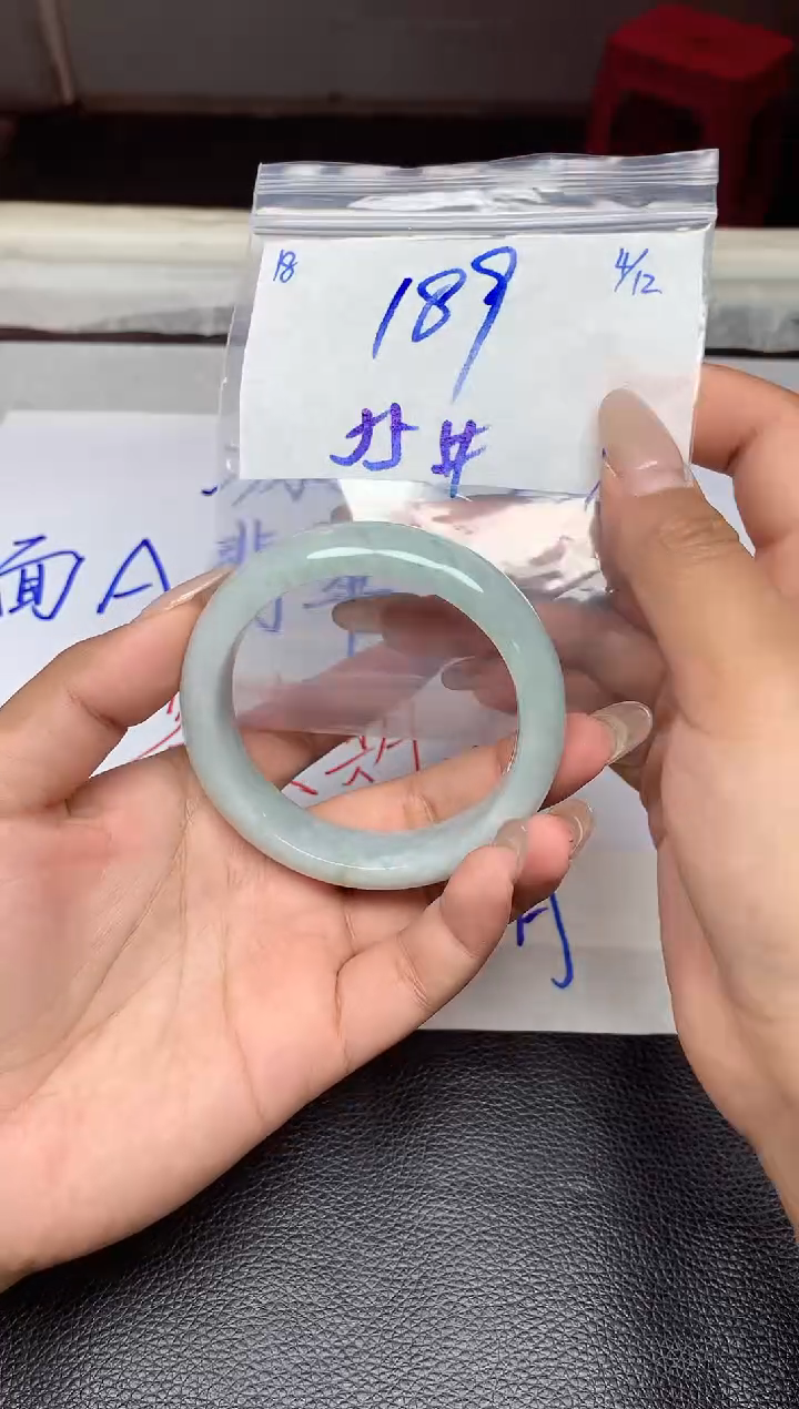 未镶嵌定制翡翠18毛货需精细抛光手镯拍一发一