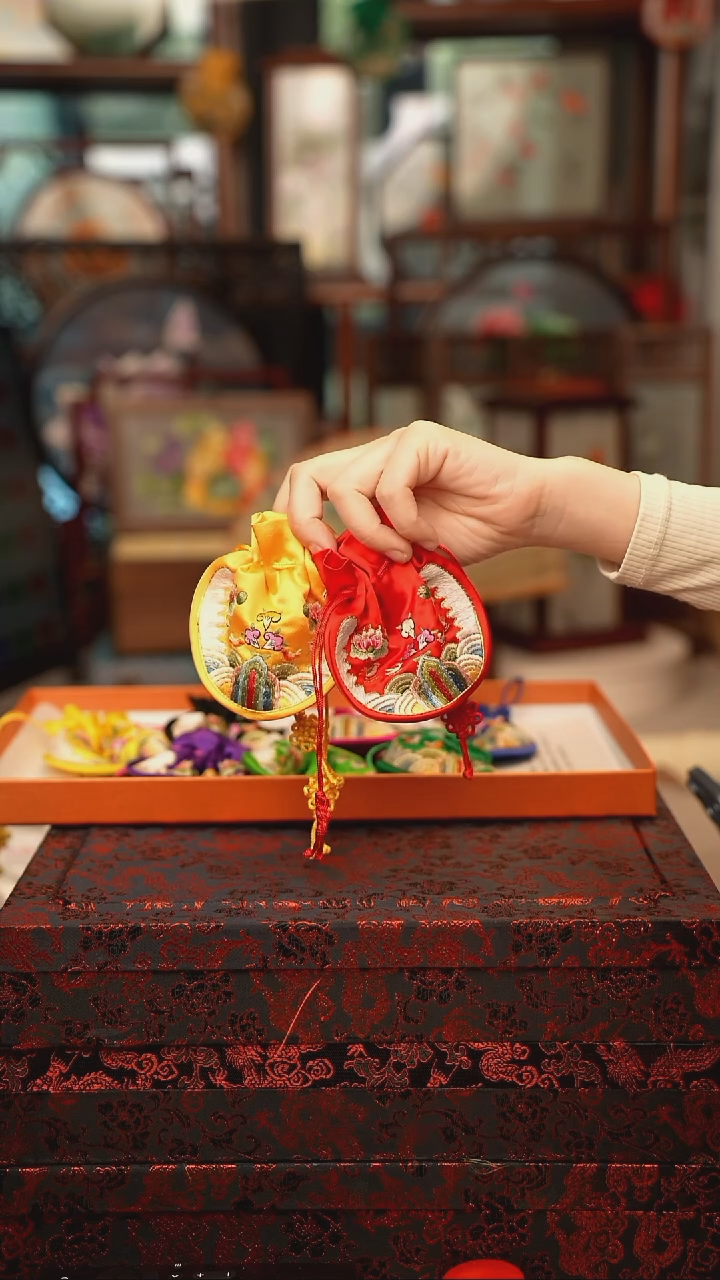 扇子海浪花锦囊 绣花吊坠非遗