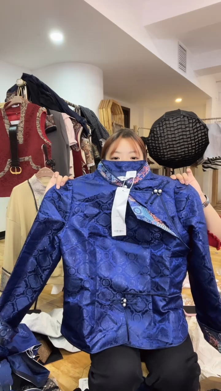 2XL码    125-135斤   