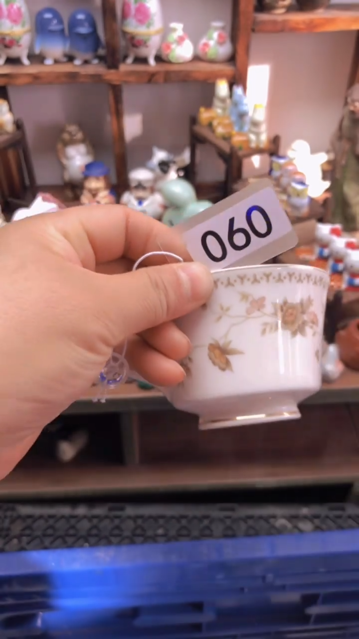 瓷片A龙华精品陶瓷店