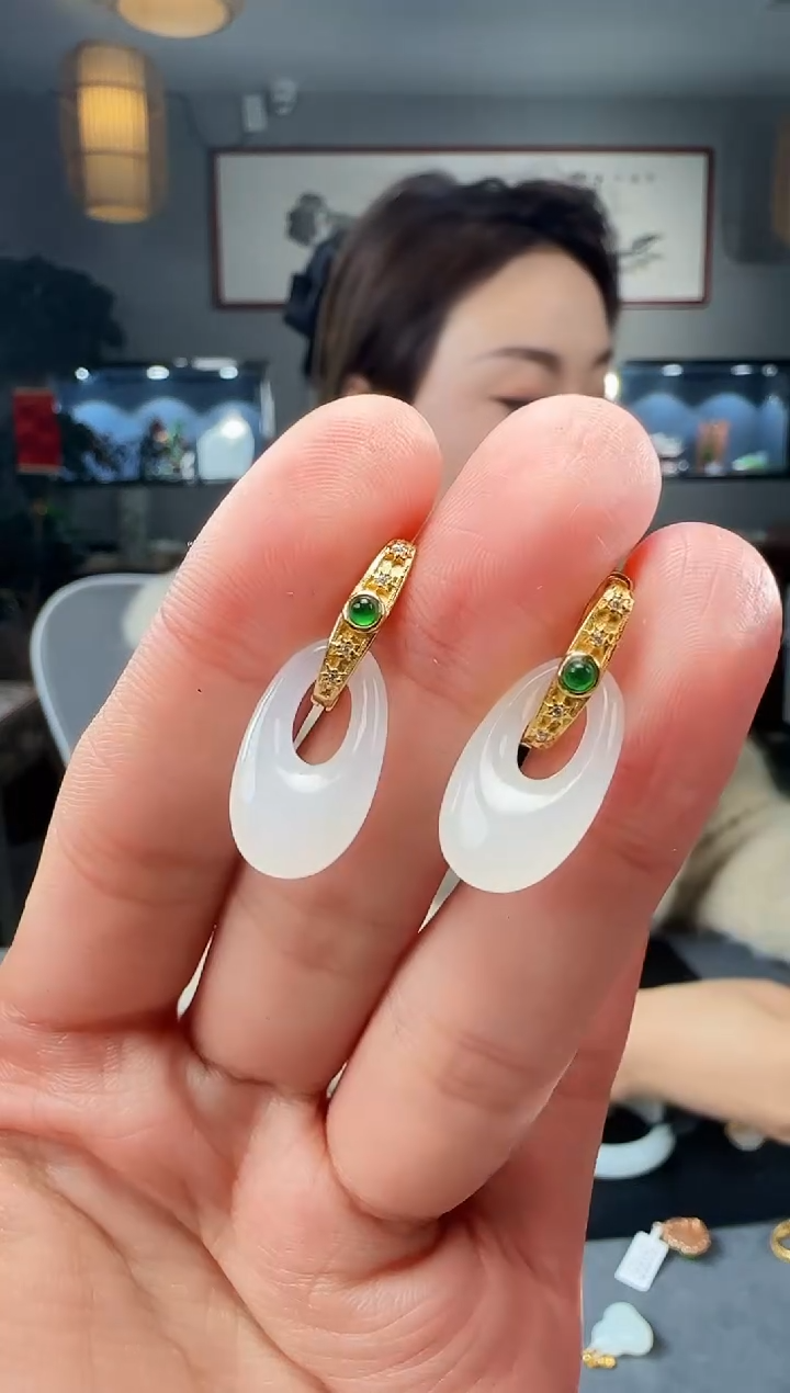 【闪购商品】和田玉耳钉银S925镶嵌1