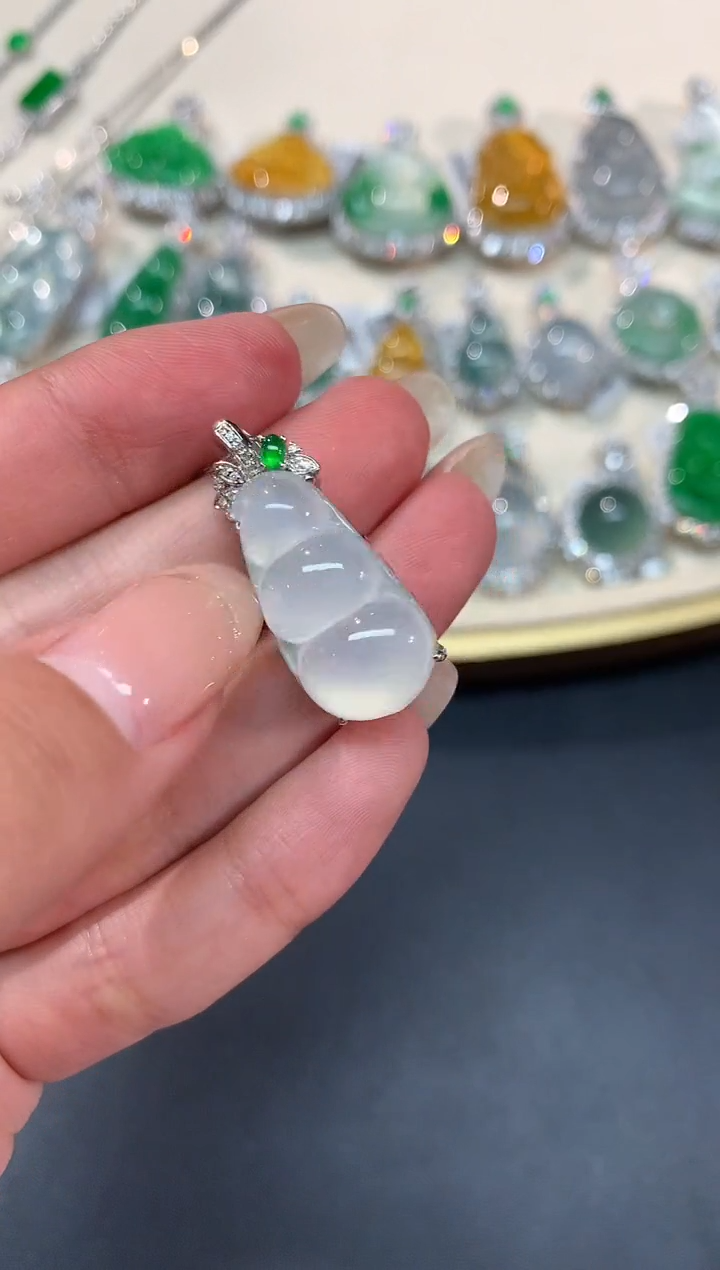 【闪购商品】翡翠吊坠(不含链)18K金镶嵌A78|6800