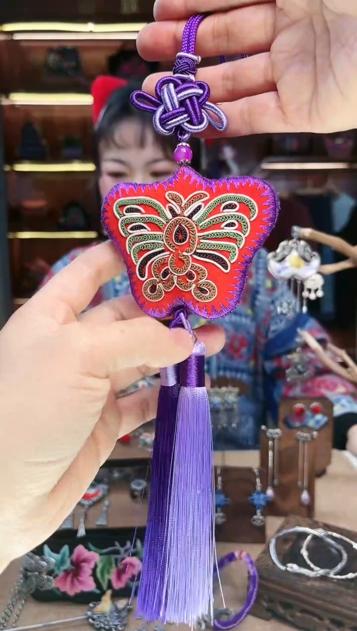 【闪购商品】织绣1706黔东南苗族刺绣