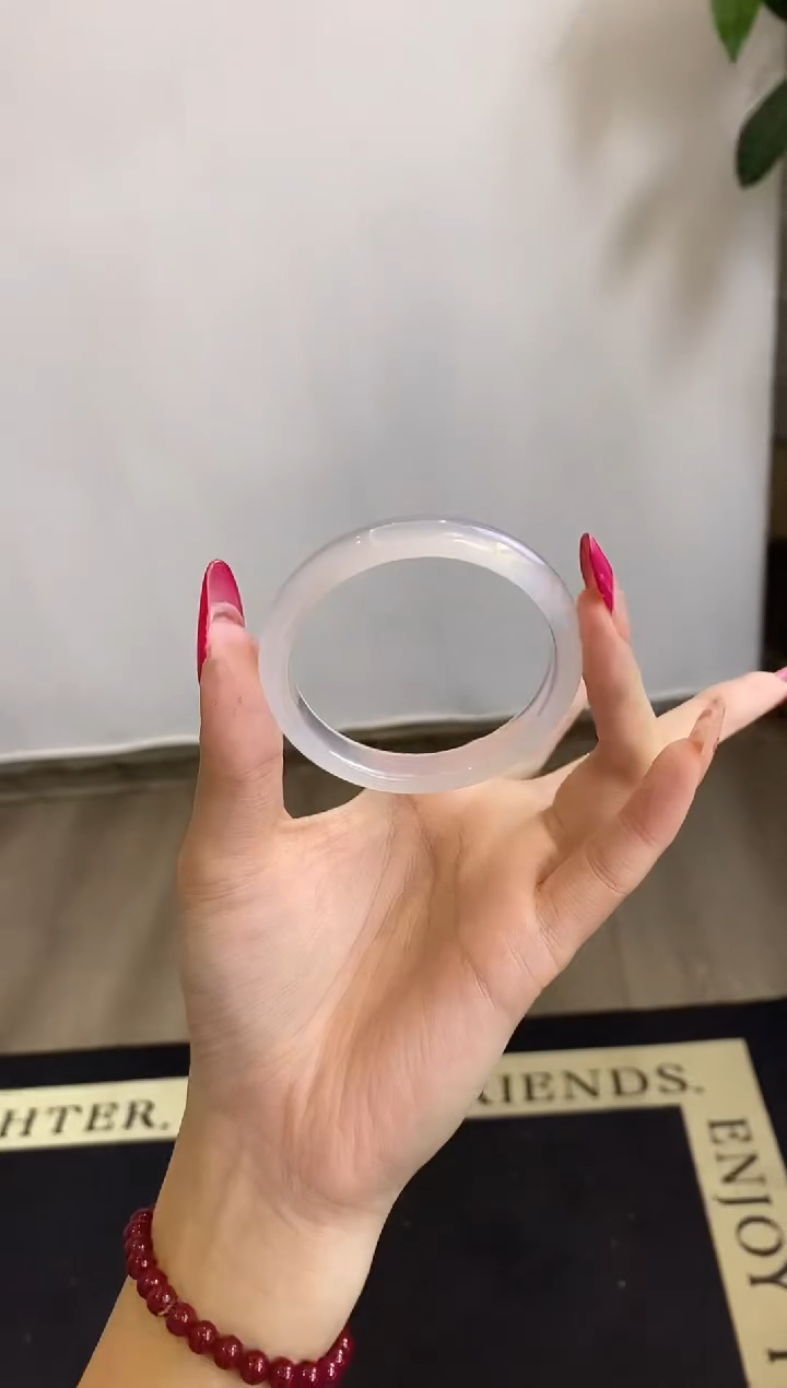 【闪购商品】玛瑙/玉髓手镯未镶嵌131