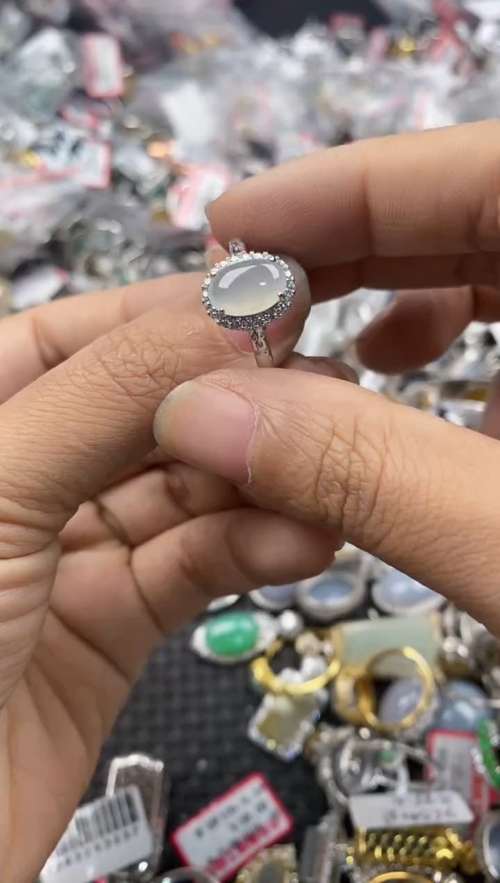 银S925镶嵌戒指翡翠444             4