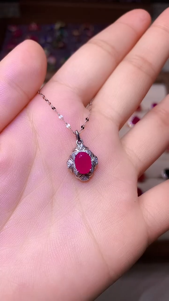 【闪购商品】红宝石颈饰银S925镶嵌00000