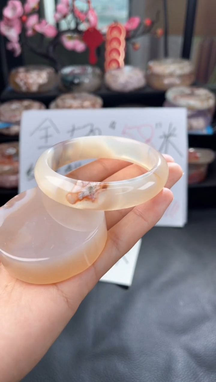 【闪购商品】玛瑙/玉髓手镯未镶嵌55