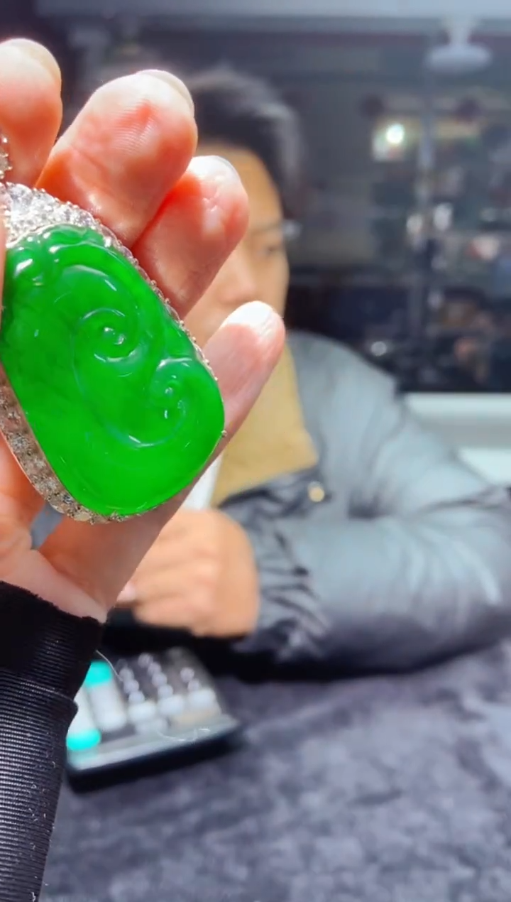 【闪购商品】定制翡翠未镶嵌0112441165