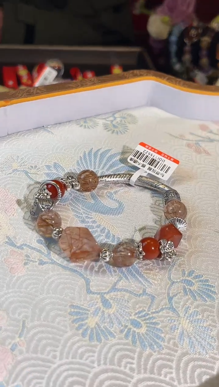 【闪购商品】水晶手链未镶嵌Q423手串