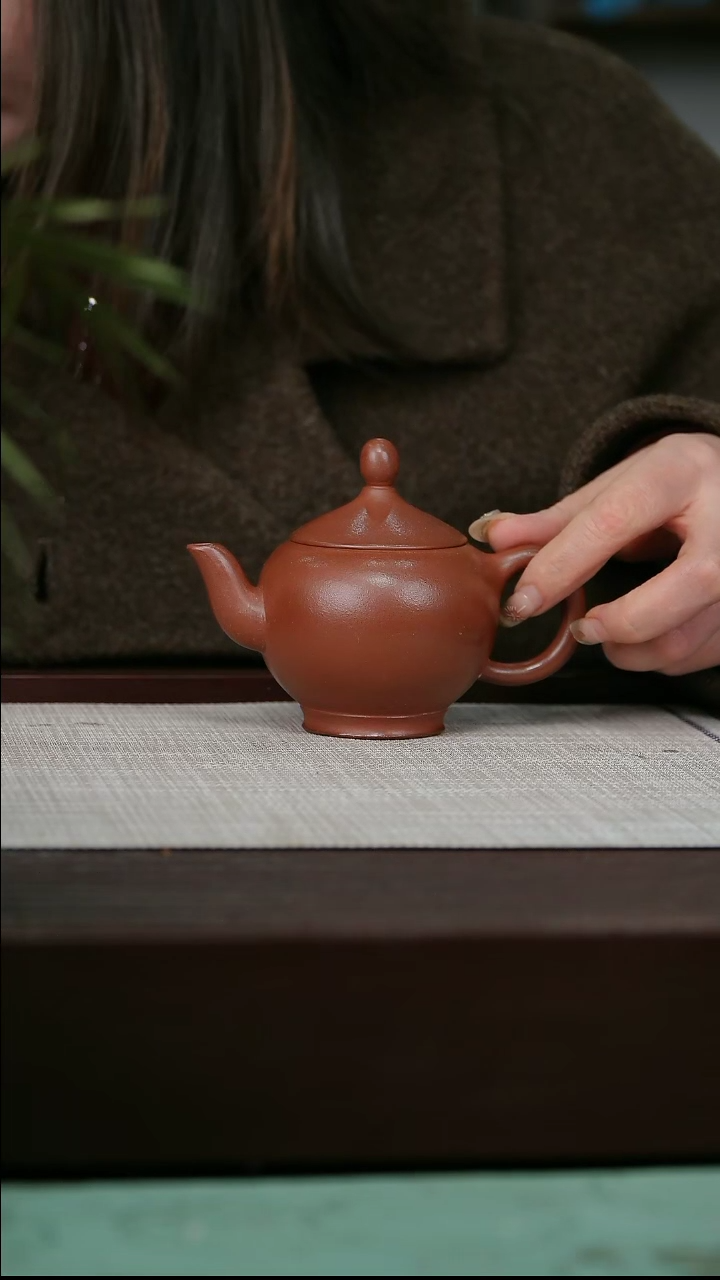 【闪购商品】宜兴原矿紫砂壶茶壶150C