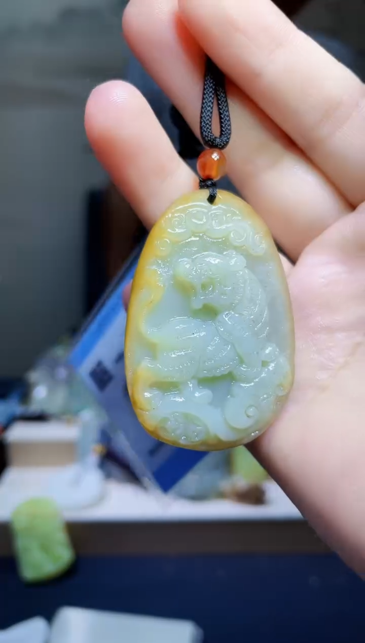 颈饰未镶嵌和田玉1