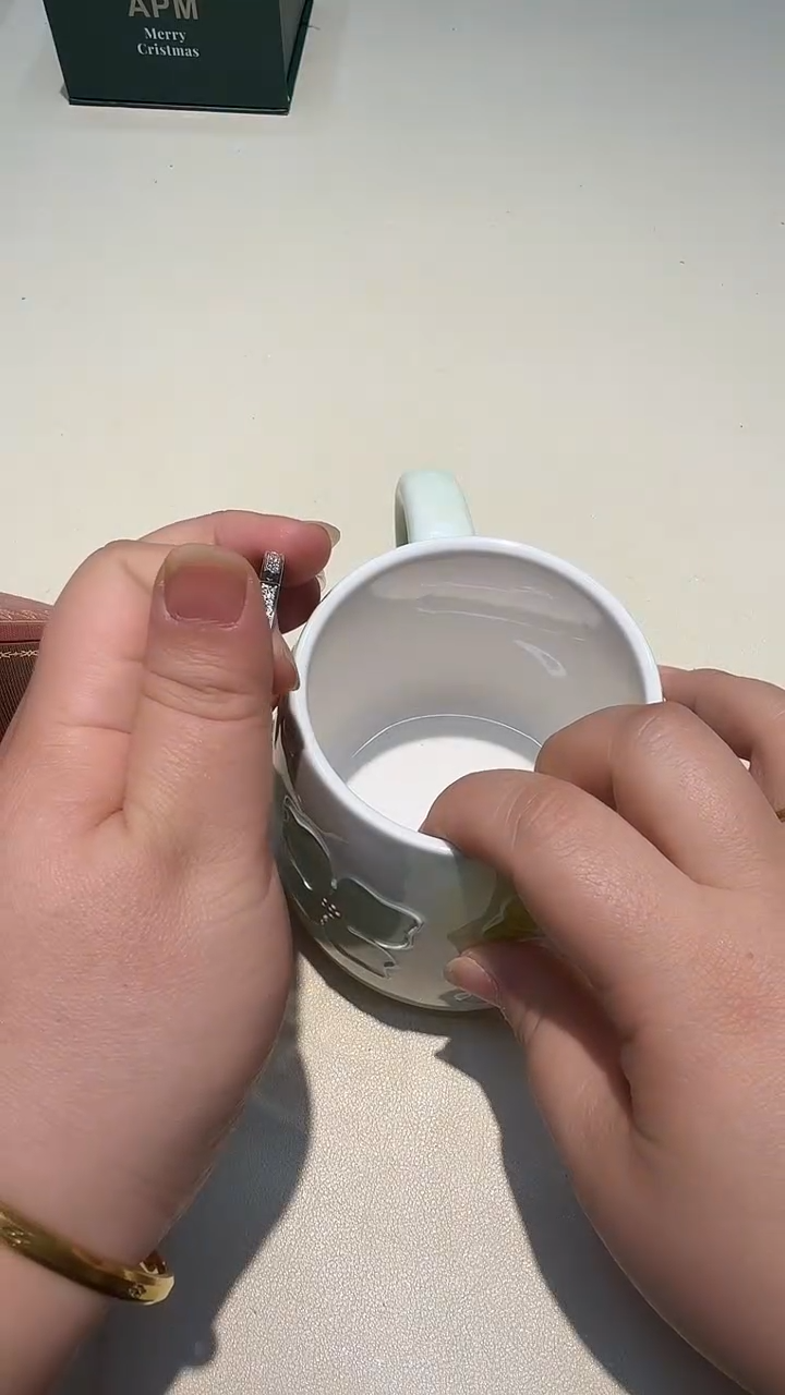 瓷片如图所示AAAAAAAAAAA974