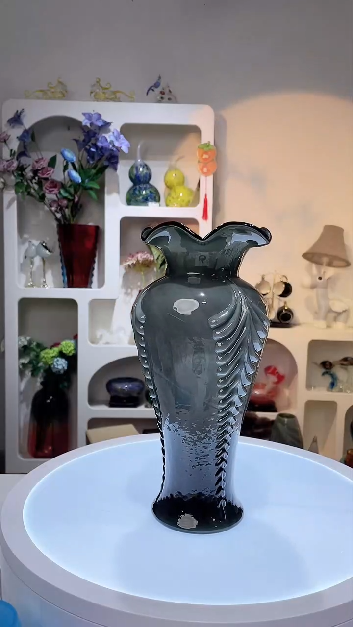 【闪购商品】琉璃高30口径7芬顿渐变灰花瓶