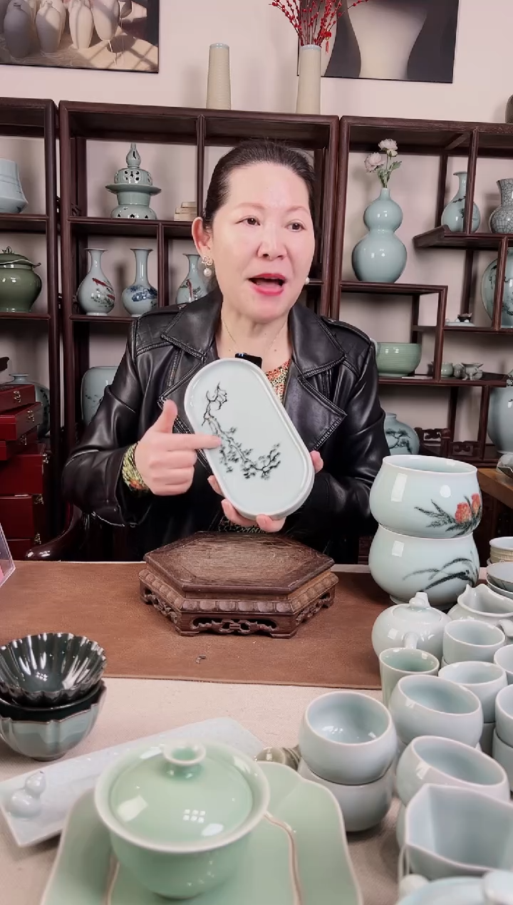 【闪购商品】杯釉中彩 松画 干泡台