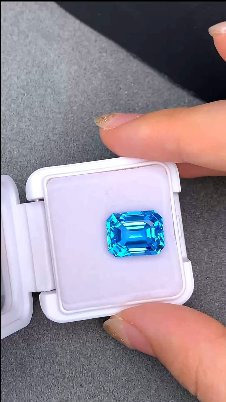 【闪购商品】托帕石裸石未镶嵌14.64克拉