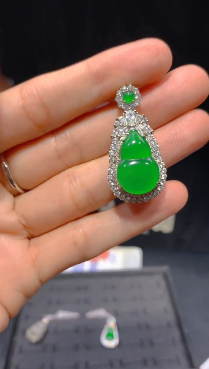 【闪购商品】定制翡翠未镶嵌68多样性发货（发其一）