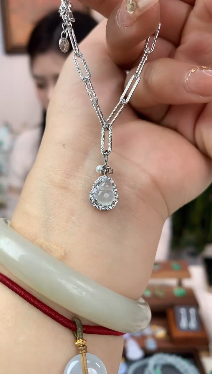 【闪购商品】翡翠吊坠(不含链)银S925镶嵌葫芦