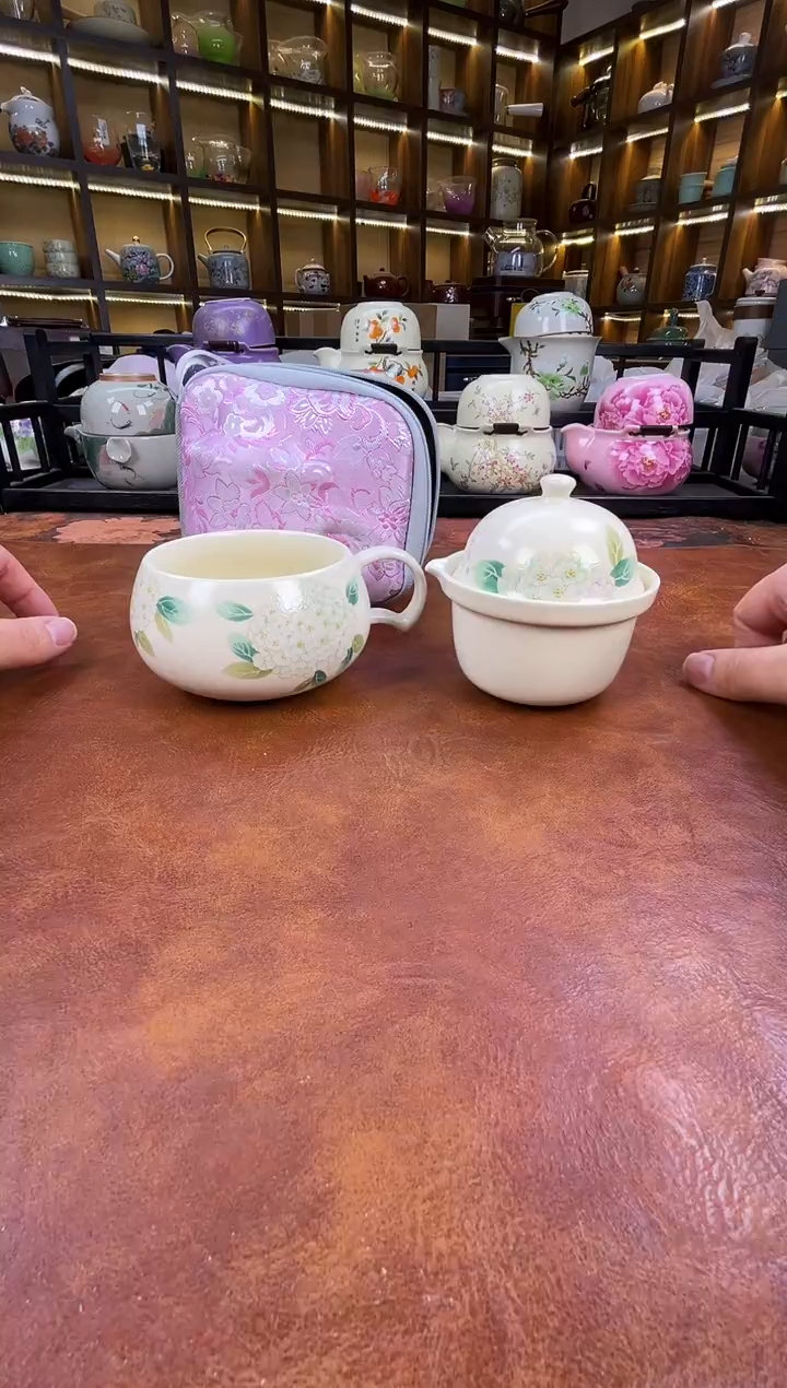 瓷片...............