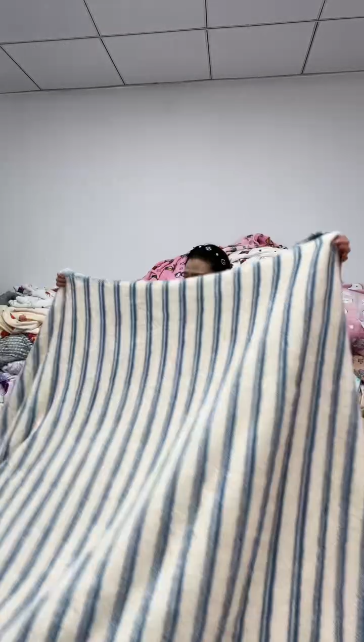 法兰绒3x1.8材质面料尺寸以主播介绍为准 xc