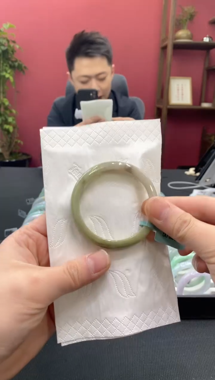 【闪购商品】翡翠手镯未镶嵌00003279