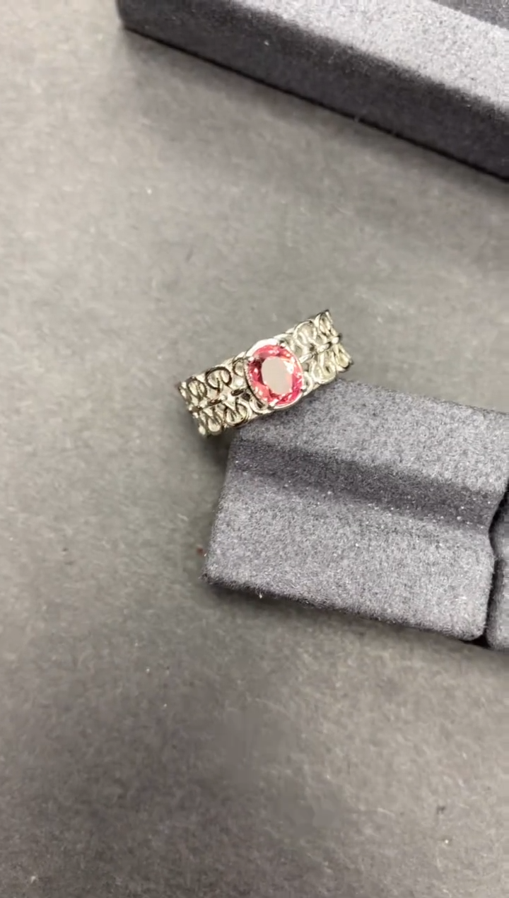 【闪购商品】碧玺戒指银S925镶嵌85分