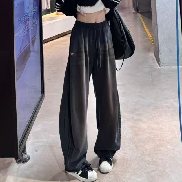 Adidas三叶草时尚休闲百搭舒适经典加厚运动弯刀香蕉裤 IA7518 11