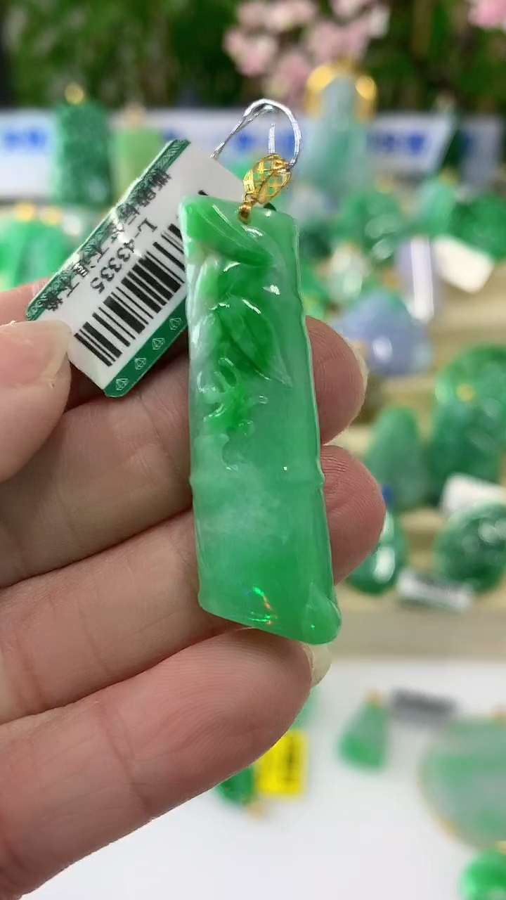【闪购商品】翡翠颈饰18K金镶嵌挂件