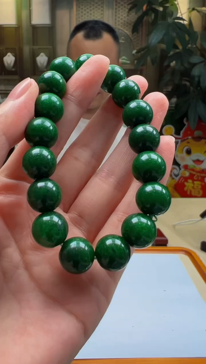 翡翠未镶嵌颈饰BQ2025-8-9-37