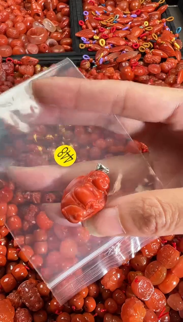 【闪购商品】南红玛瑙颈饰未镶嵌1