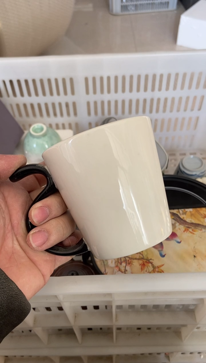 杯子瓷无运费险有瑕疵的摄影的产品有使用过的痕迹有点脏介意勿拍