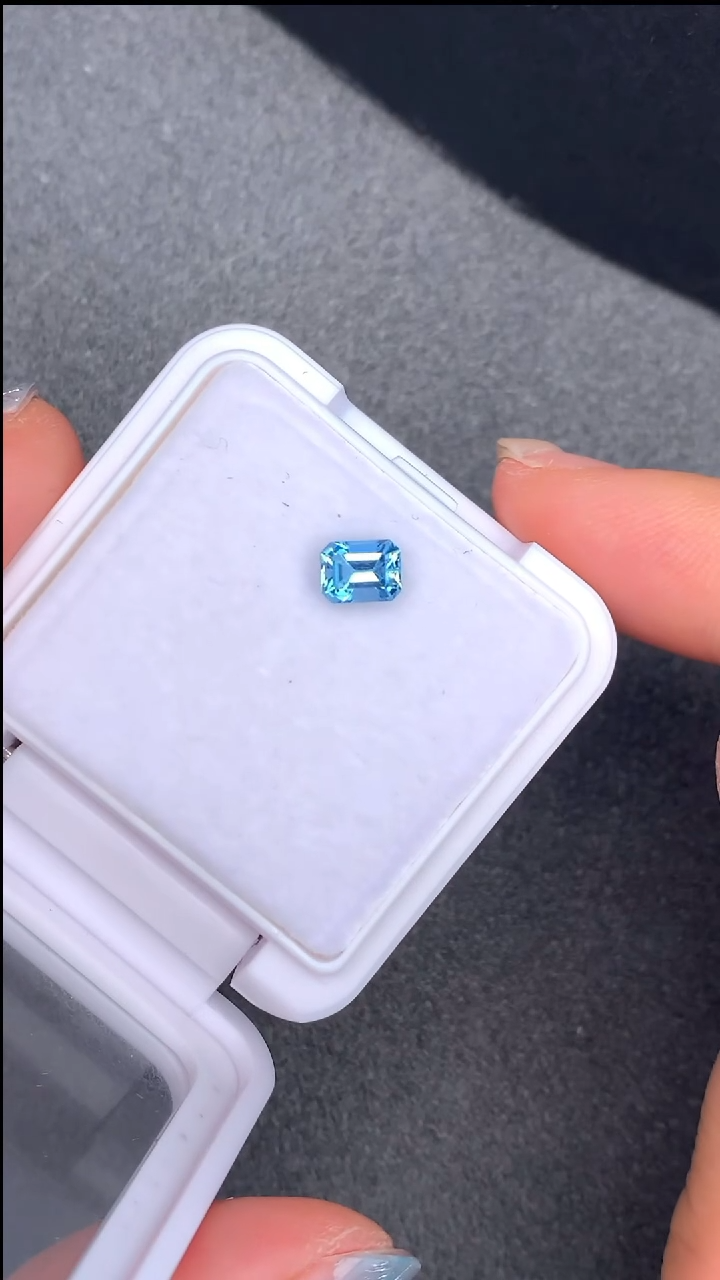 【闪购商品】海蓝宝石裸石未镶嵌65分