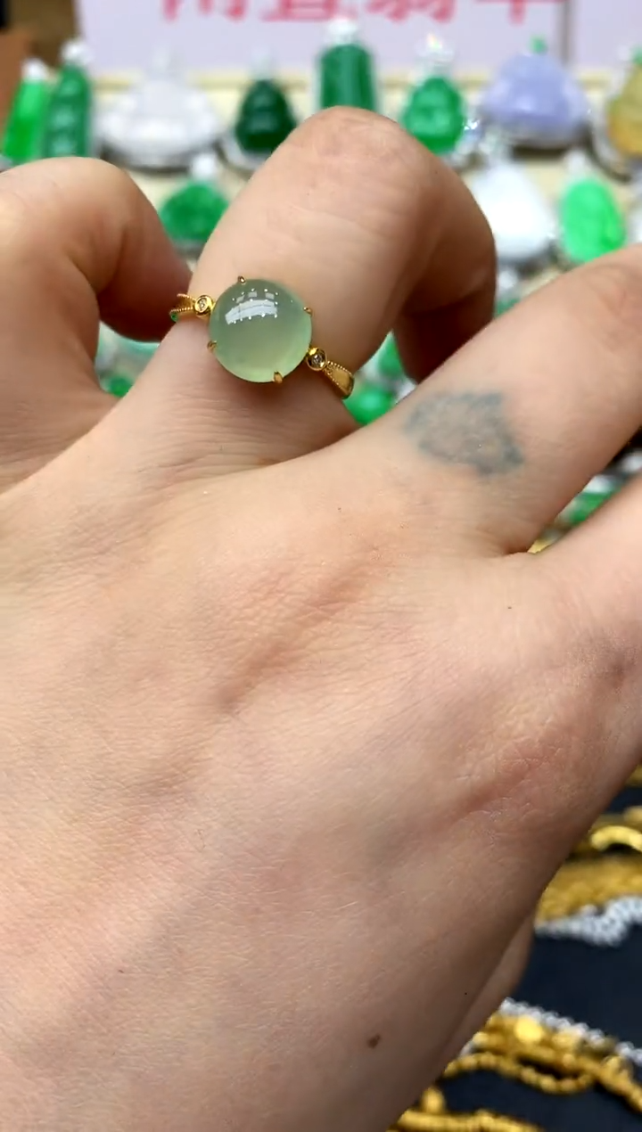 18K金镶嵌戒指翡翠92 -中国好珍宝