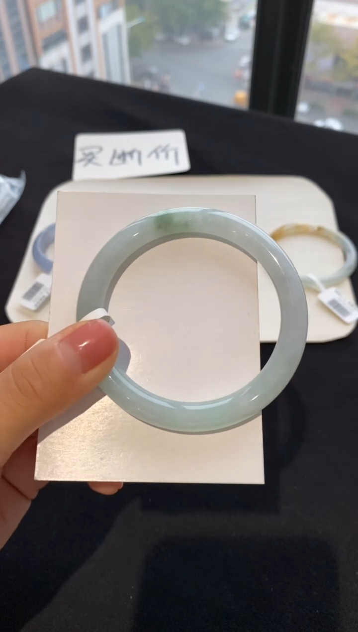 【闪购商品】翡翠手镯（圆镯）未镶嵌54圆条--不退不换