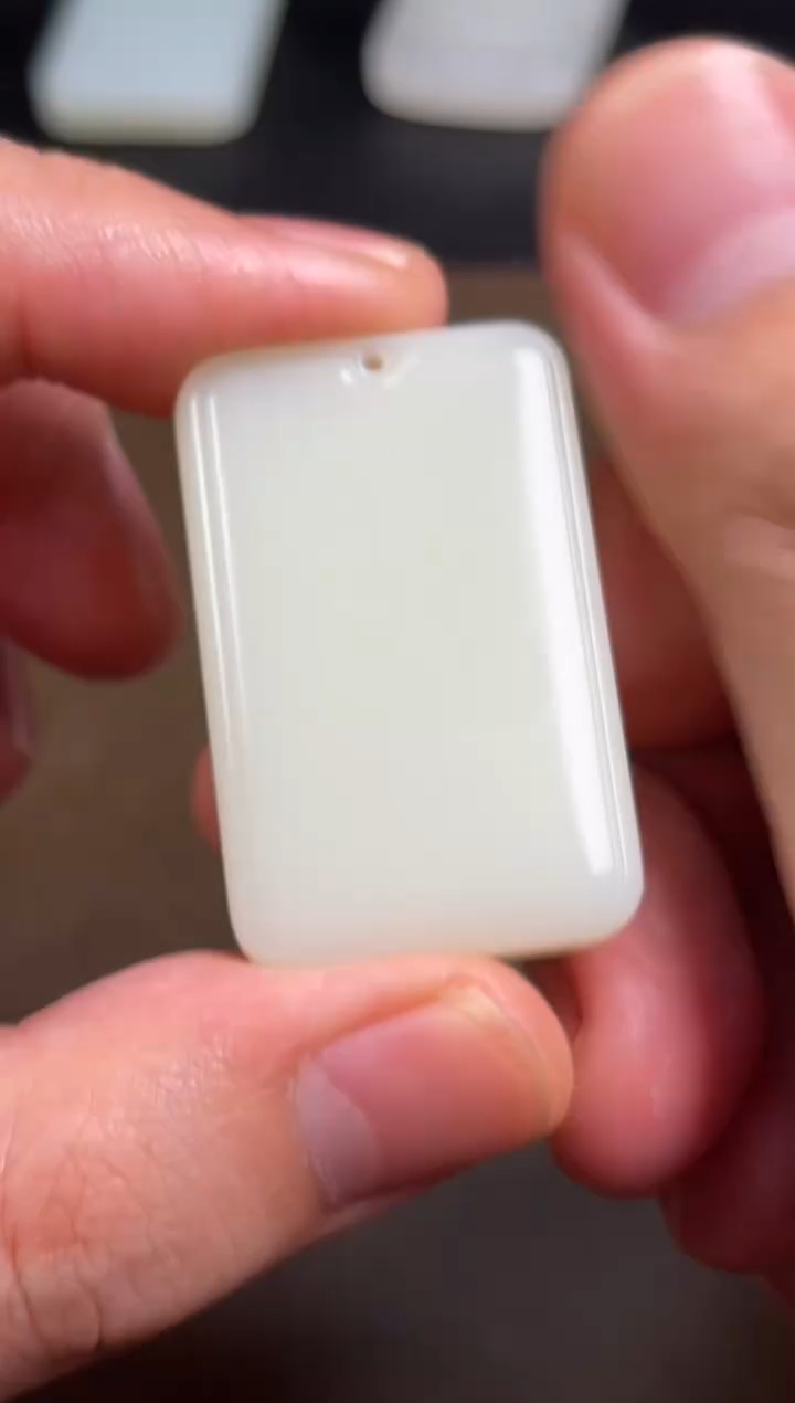 【闪购商品】和田玉颈饰未镶嵌33 带点