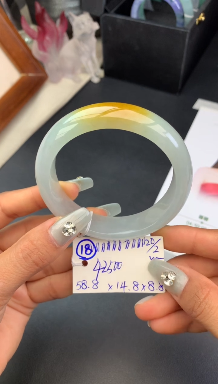 【闪购商品】翡翠手镯未镶嵌玉手镯