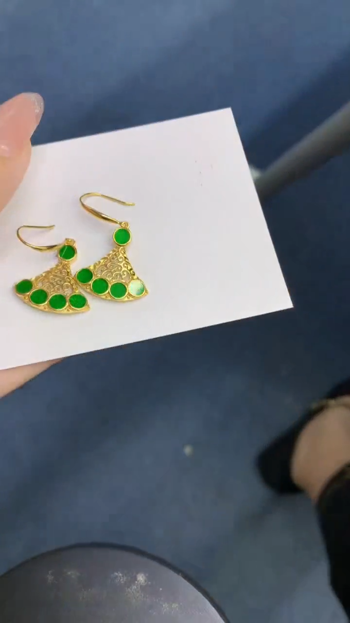 颈饰未镶嵌翡翠1