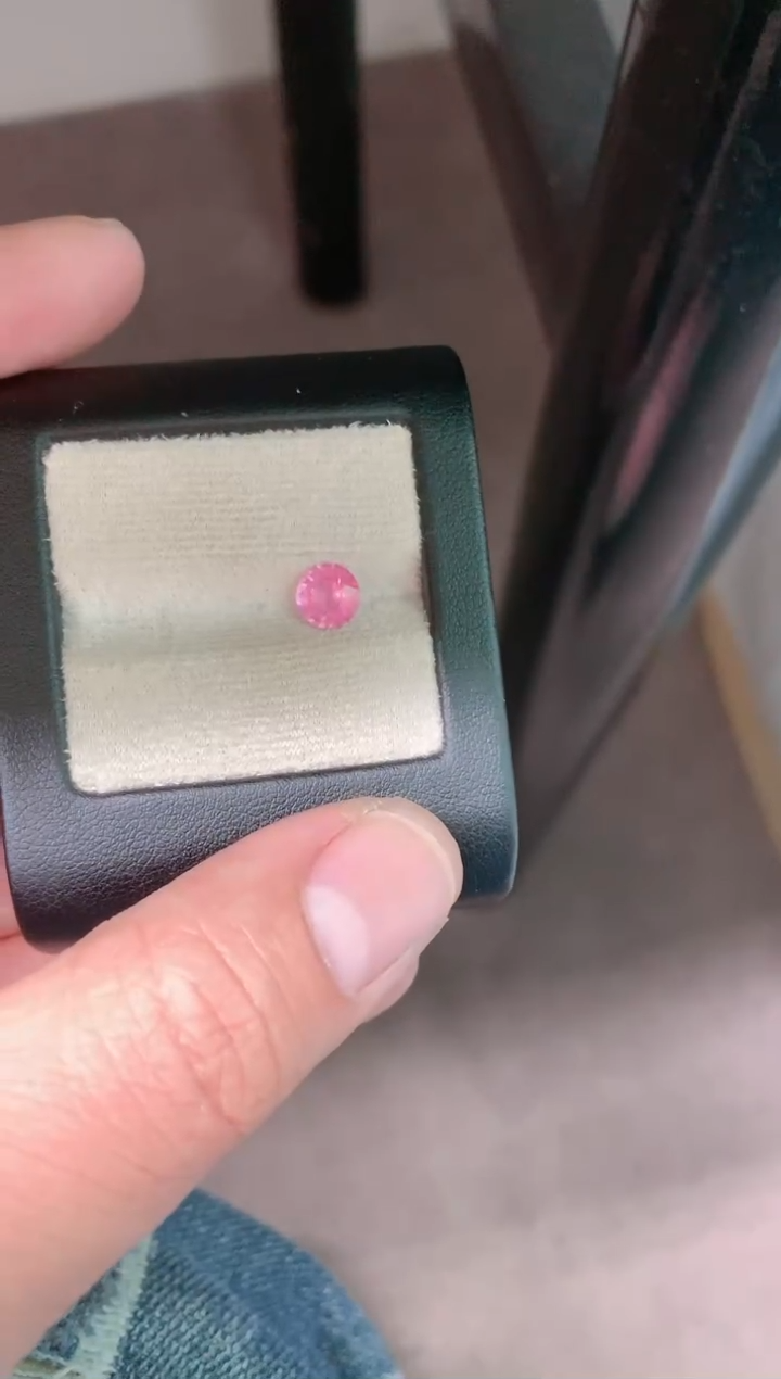 【闪购商品】尖晶石裸石未镶嵌1.26ct马亨盖