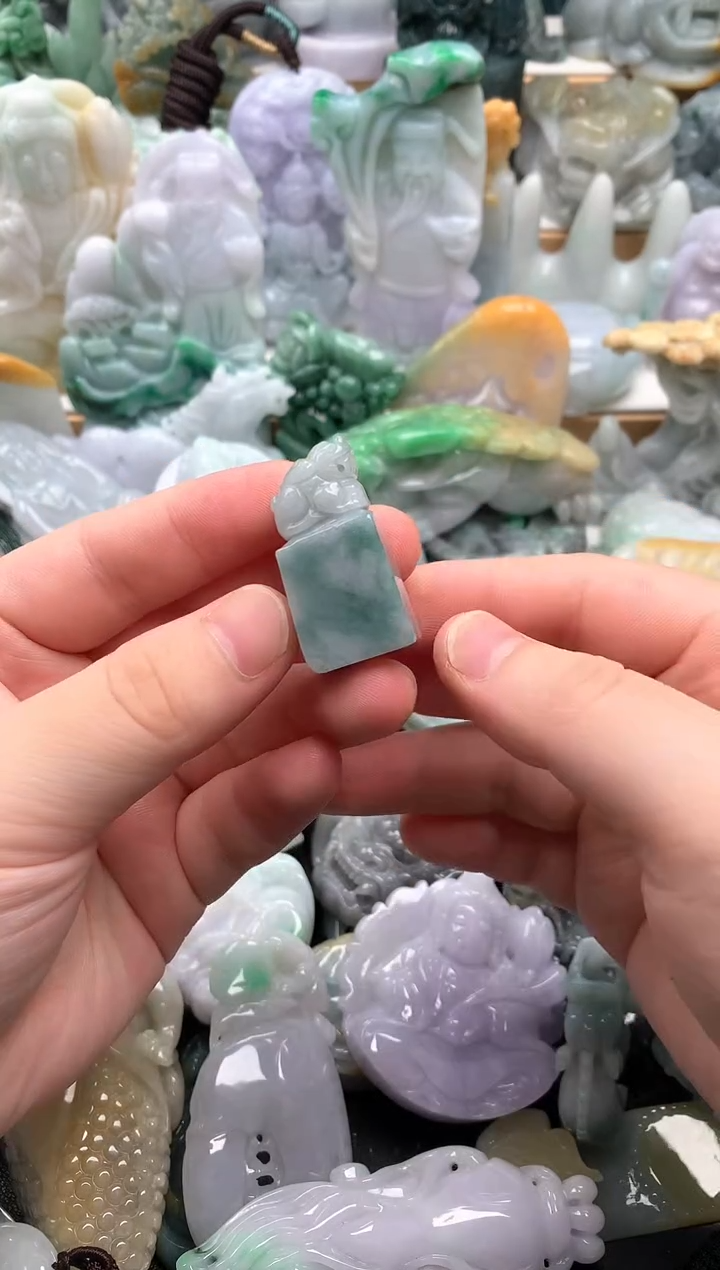 吊坠(不含链)未镶嵌翡翠1