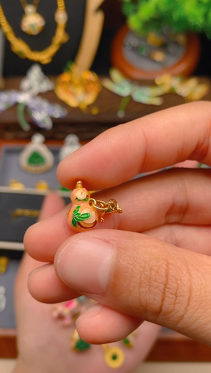 【闪购商品】翡翠吊坠(不含链)银S925镶嵌珐琅彩葫芦