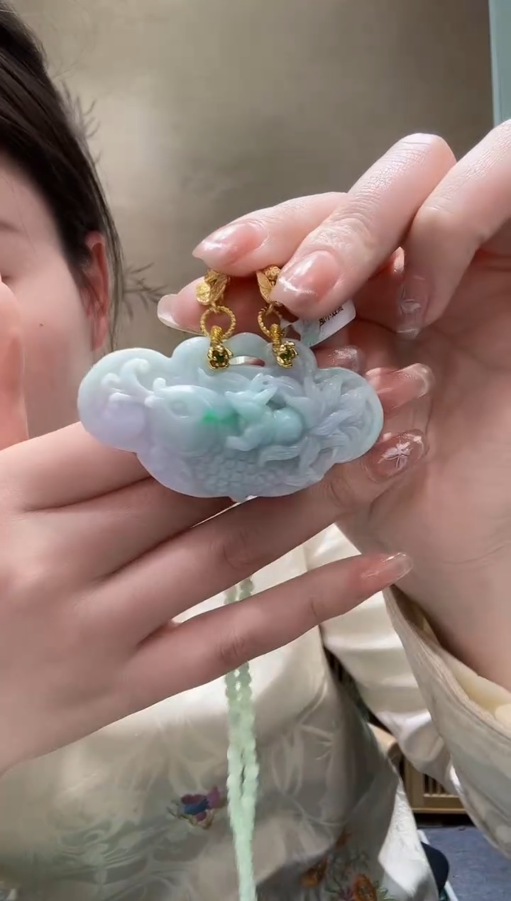 【闪购商品】翡翠颈饰未镶嵌吊坠