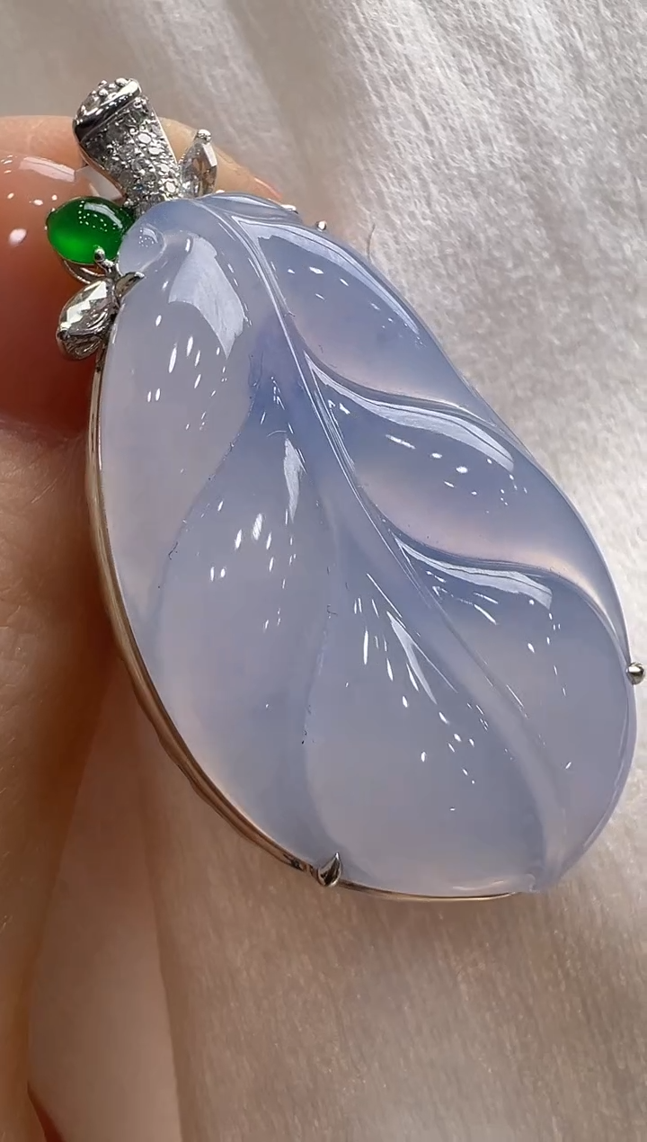 【闪购商品】翡翠吊坠(不含链)18K金镶嵌多样性发货拍一发一