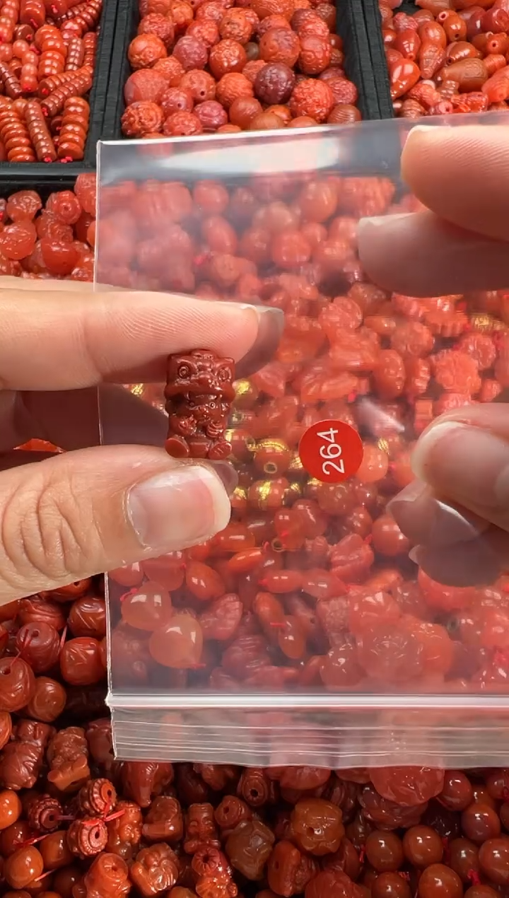【闪购商品】南红玛瑙颈饰未镶嵌0
