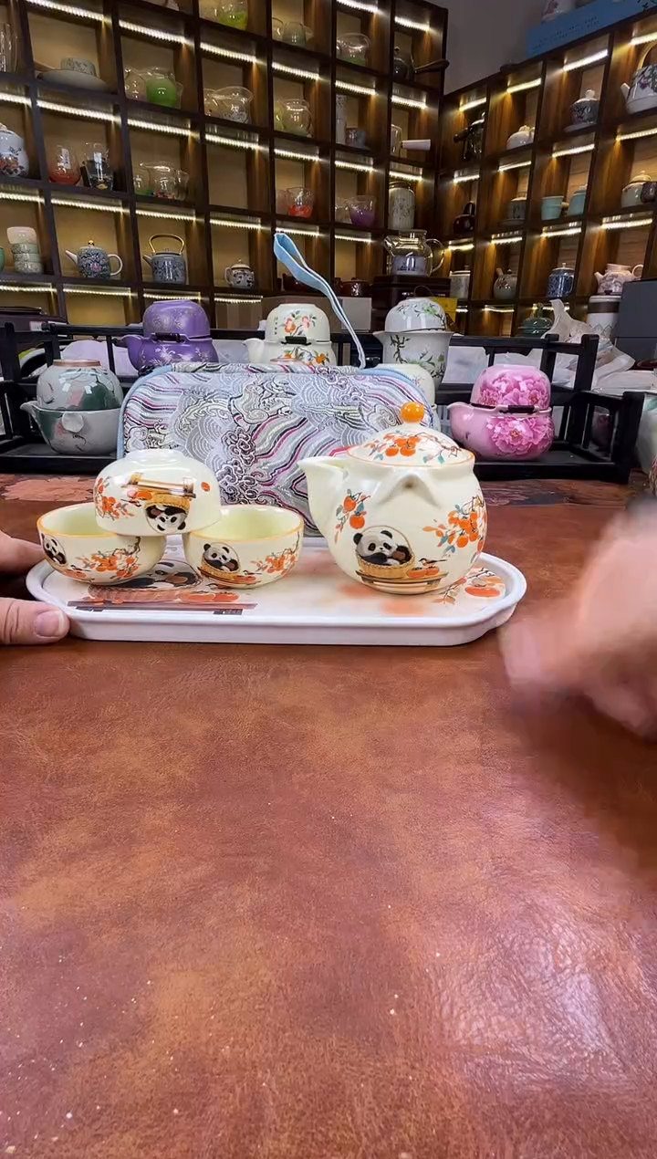 .新款熊猫宝瓶旅行套装+熊猫盘