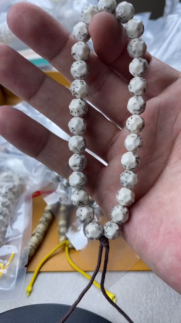 【闪购商品】星月菩提手串（货头）星月石玉料9改圆珠无相手持