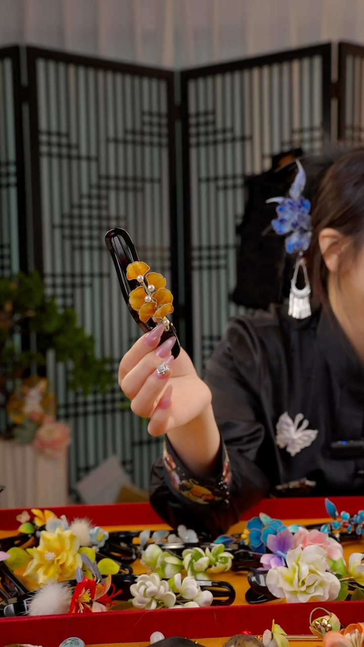 刺绣非遗苏绣绒花