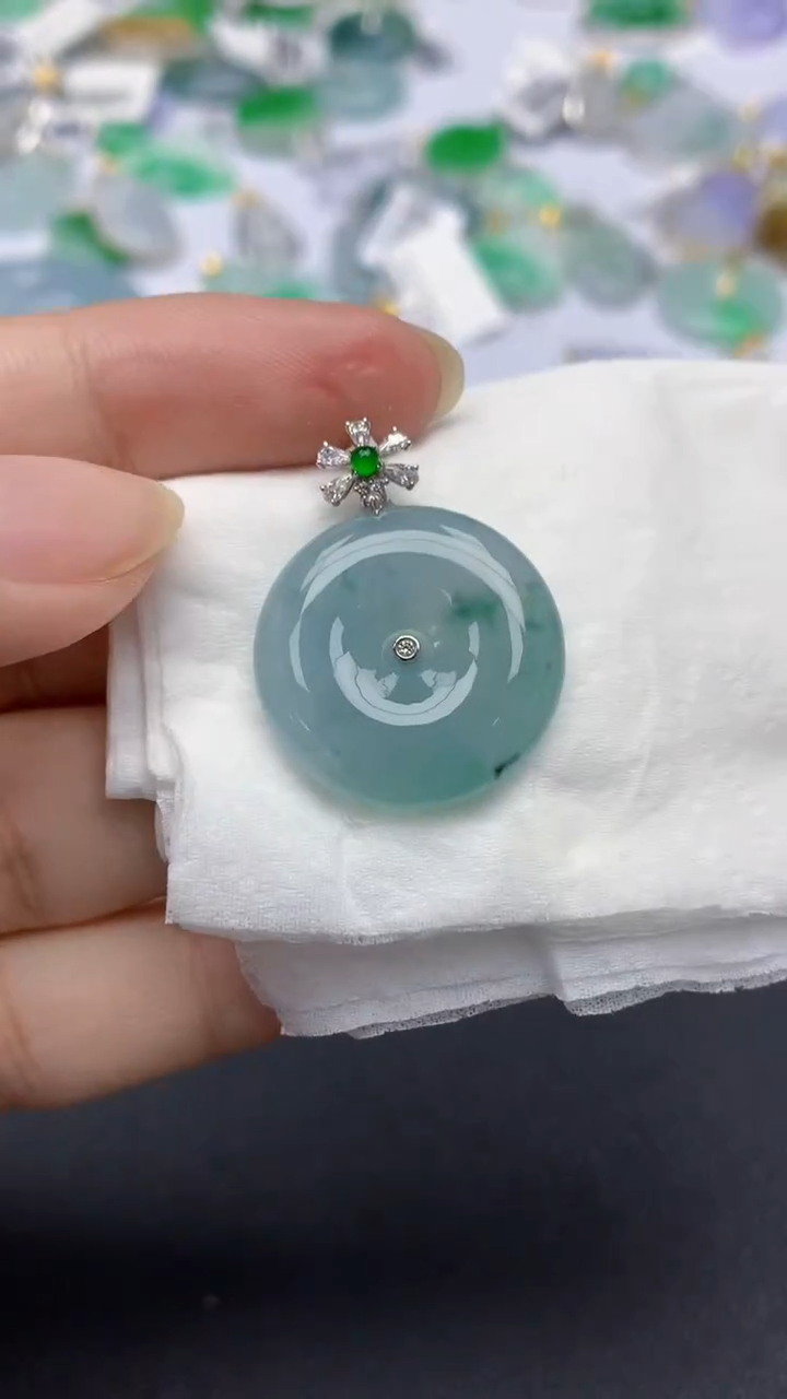 翡翠18K金镶嵌颈饰天然缅甸a货翡翠百元以上9元证书费自理